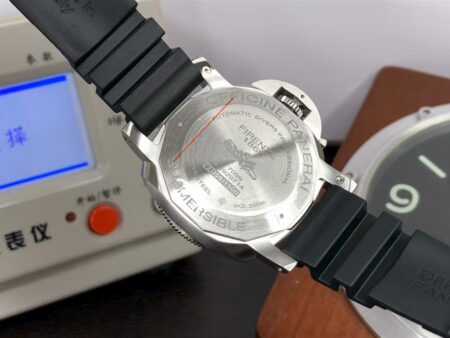 Panerai PAM 683 Submersible 42mm Super Clone OP XXXIV Movement Black Dial Black Rubber Strap - Image 8