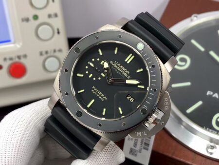 Panerai PAM 389 Luminor Submersible Amagnetic Black Dial Black Rubber Strap Super Clone P.9000 Movement - Image 3