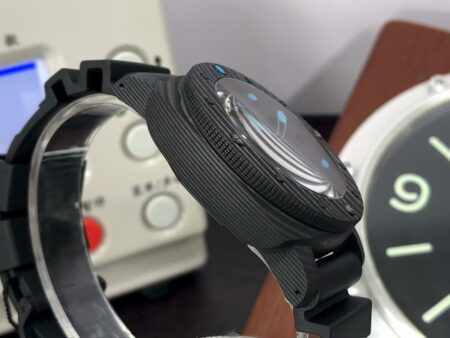 Panerai PAM 960 Submersible 42mm CarboTech Super Clone P.9000 Movement Black Dial Black Rubber Band - Image 6