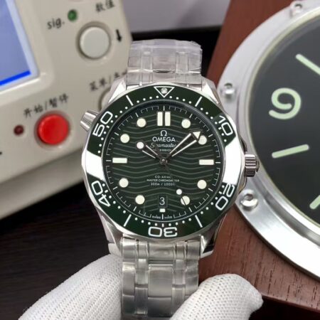 Omega Seamaster 300m Diver 210.30.42.20.10.001 Green Ceramic Bezel Green Dial