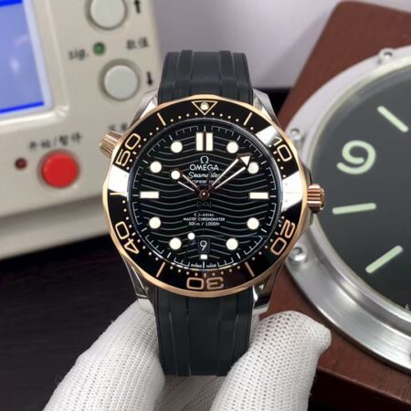Omega Seamaster Diver 300m Two Tone Rose Gold Case Black Ceramic Bezel Black Rubber Strap