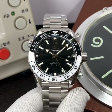 Omega Planet Ocean 43.5mm 600m Tai Chi 215.30.44.22.01.001 Black/White Ceramic Bezel Clone 8906 Movement