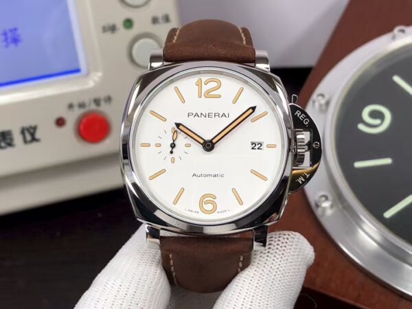 Panerai PAM 1046 Luminor Due 42mm White Dial Super Clone P.900 Movement Brown Leather Strap
