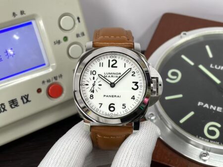 Panerai Luminor Marina 44mm PAM 113 White Dial Brown Leather Strap OP XI Manual Winding Movement