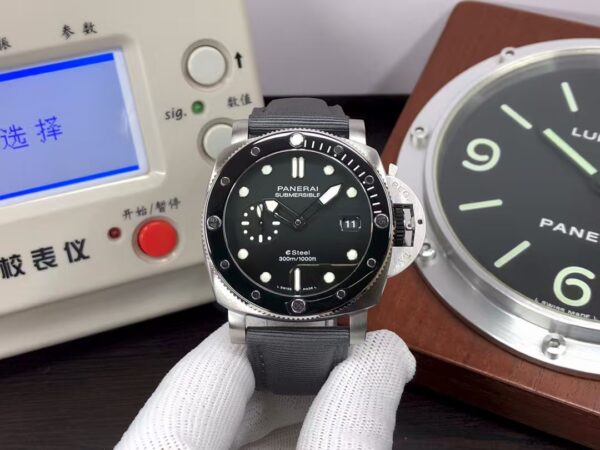 Panerai PAM 1288 Submersible Quaranta Quattro ESteel Grigio Roccia 44mm Super Clone P.900 Movement Nylon Band