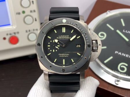 Panerai PAM 389 Luminor Submersible Amagnetic Black Dial Black Rubber Strap Super Clone P.9000 Movement