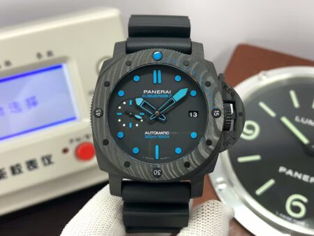 Panerai PAM 960 Submersible 42mm CarboTech Super Clone P.9000 Movement Black Dial Black Rubber Band