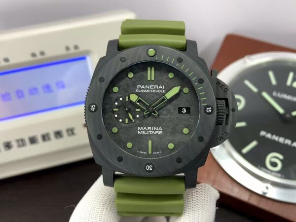 Panerai PAM 961 Submersible Marina Militare CarboTech Super Clone P.9010 Black Dial Green Rubber Band