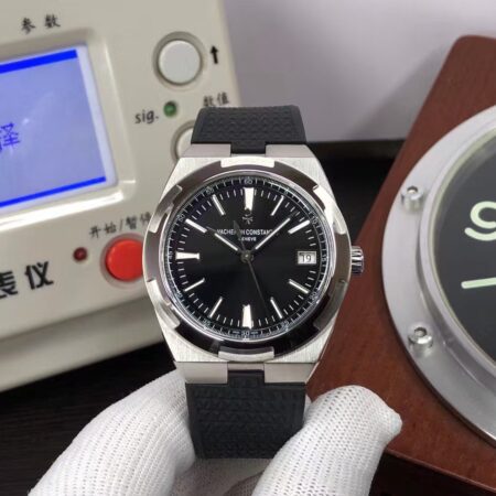Vacheron Constantin Overseas 4500V/110A-B483 Black Dial Black Rubber Band