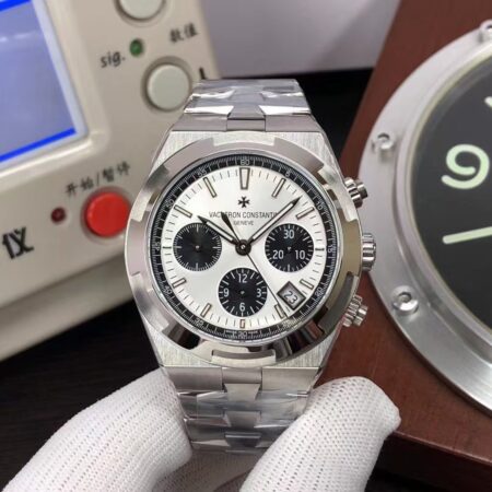 Replica Vacheron Constantin Overseas Chrono 5500V Clone 5200 Movement White Panda Dial