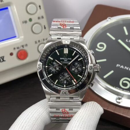 Breitling Chronomat B01 42mm AB0134101L2A1 Stainless Steel Case Green Dial Clone Valjoux 7750 Movement
