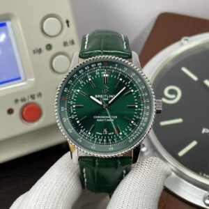 Breitling Navitimer 1 41mm A173291A1L1P1 Green Dial Green Leather Strap