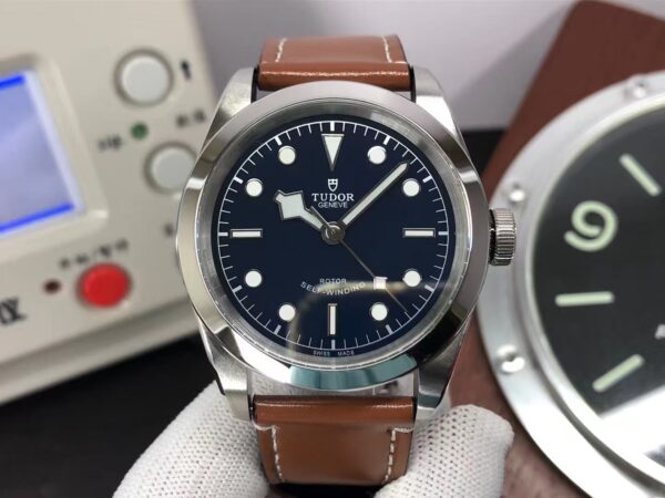 Tudor Black Bay M79540-0007 41mm Blue Dial Brown Leather Strap Clone ETA 2824 Movement