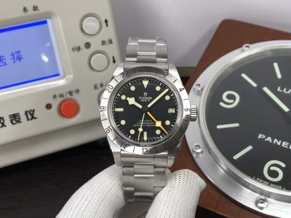 Tudor Black Bay Pro GMT M79470 39mm Black Dial Clone ETA 2836 Movement