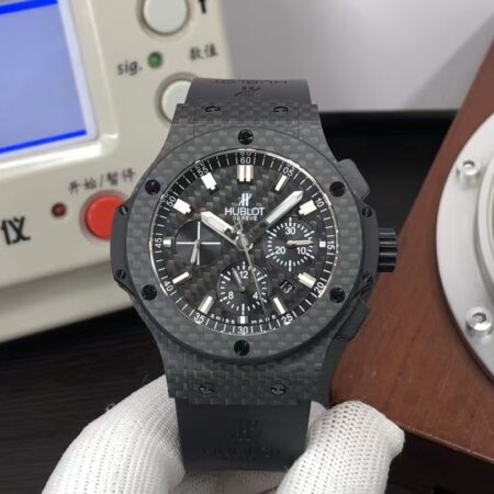 Replica Hublot Big Bang Evolution 301.QX.1724.RX Carbon Fiber Dial Clone HUB4100 Movement Black Rubber Strap
