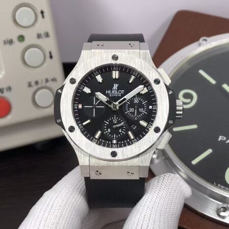 Replica Hublot Big Bang 301.SX.1170.RX Stainless Steel Case Black Dial Black Rubber Strap