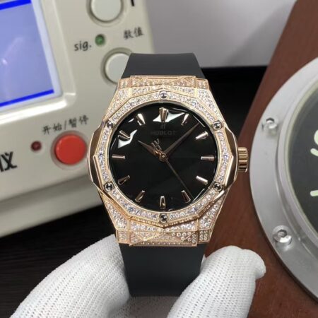 Hublot Classic Fusion Orlinski 40mm 550.OS.1800.RX.1604.ORL19 Rose Gold Diamond Bezel Black Dial