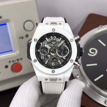 Hublot Big Bang Unico 44mm 421.HX.1170.RX White Ceramic Case White Rubber Strap