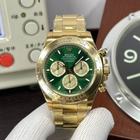 Replica Rolex Daytona Yellow Gold Green