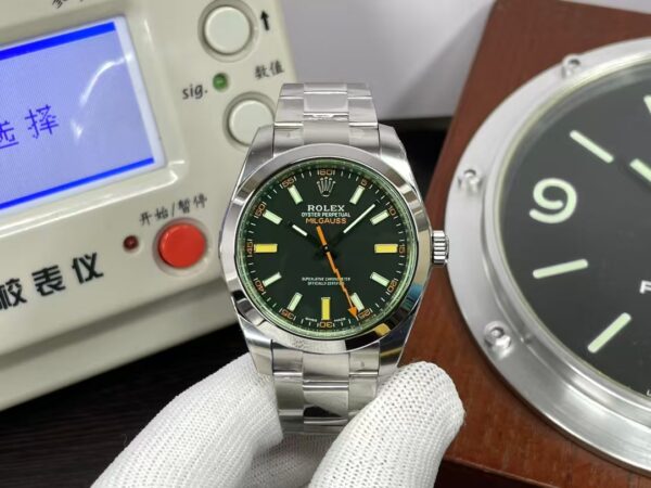 Rolex Milgauss Green Sapphire replica