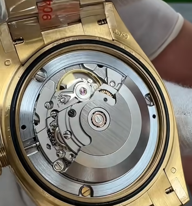 QF 2836 Movement