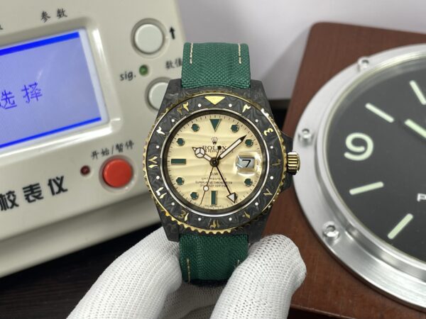 Replica Rolex GMT-Master Oasis