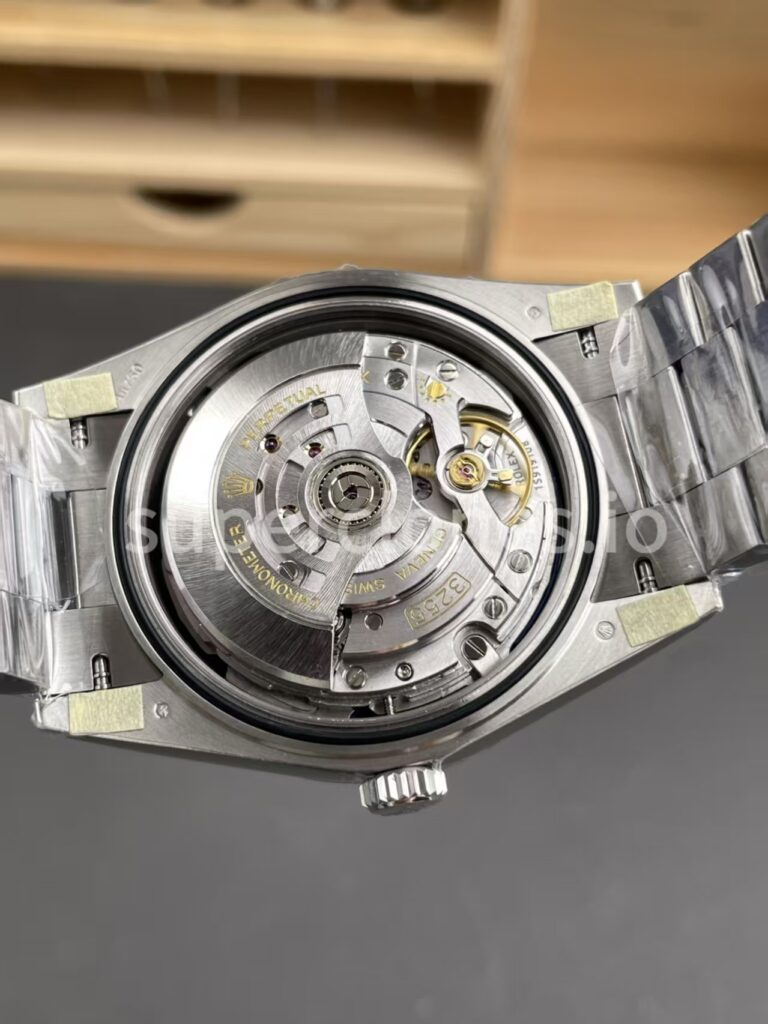 super clone Rolex 3255