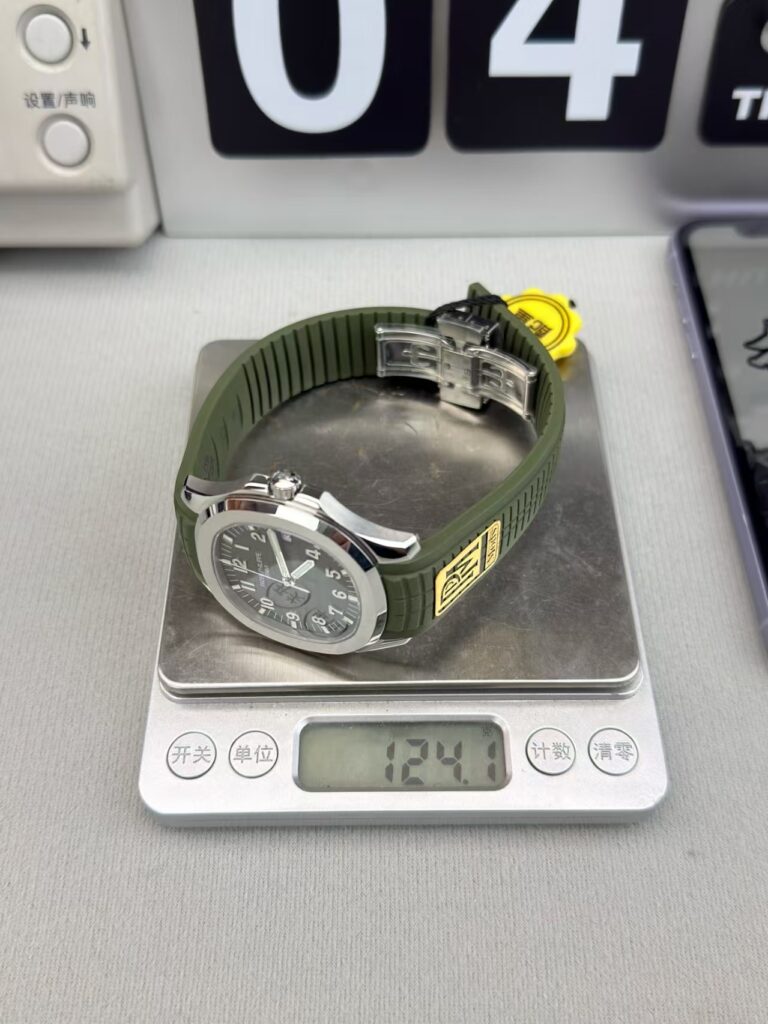 Aquanaut Weight