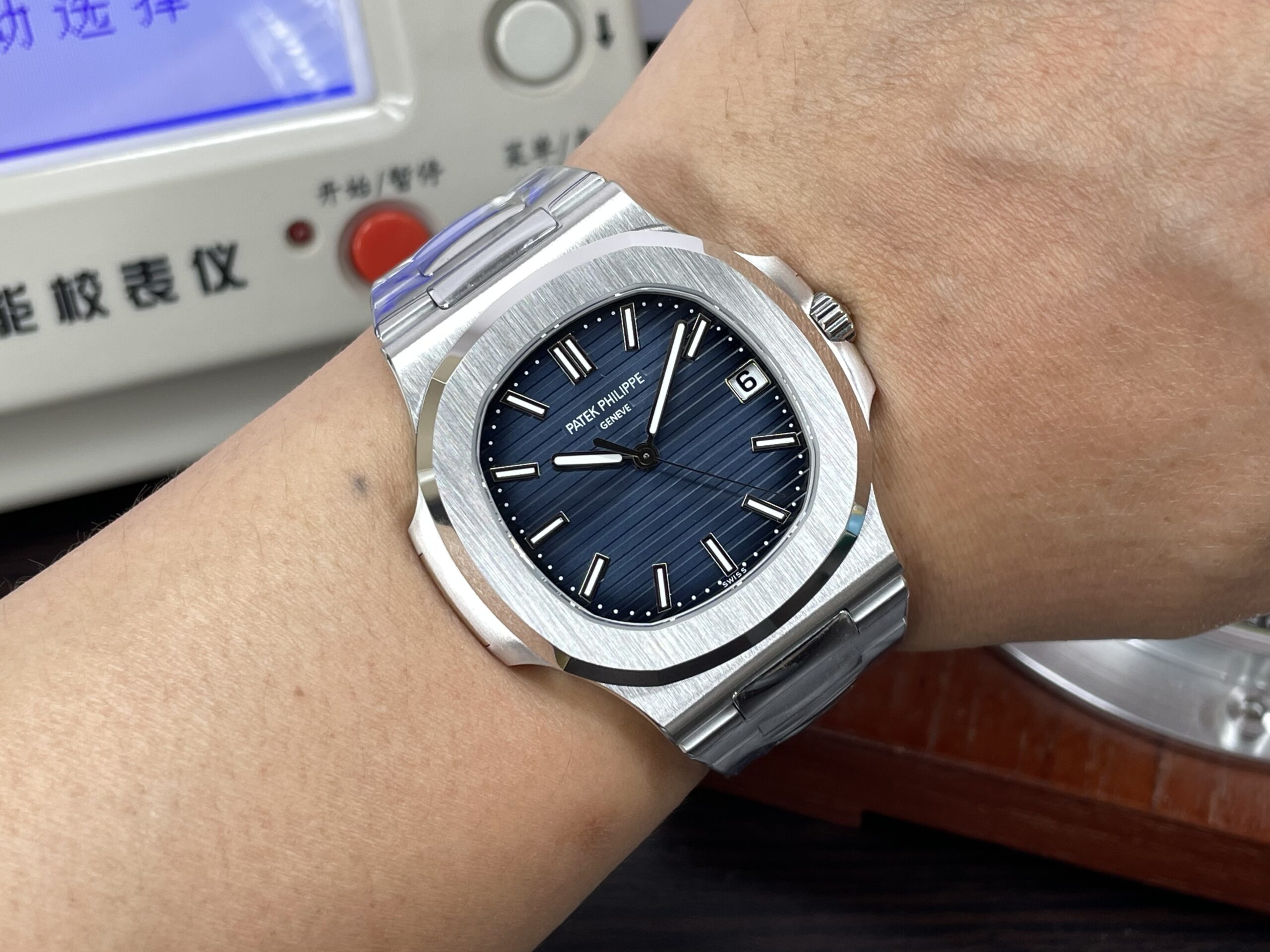 Replica Patek Philippe Nautilus 5811 Weighted Blue Dial Clone 330 Movement - Image 13
