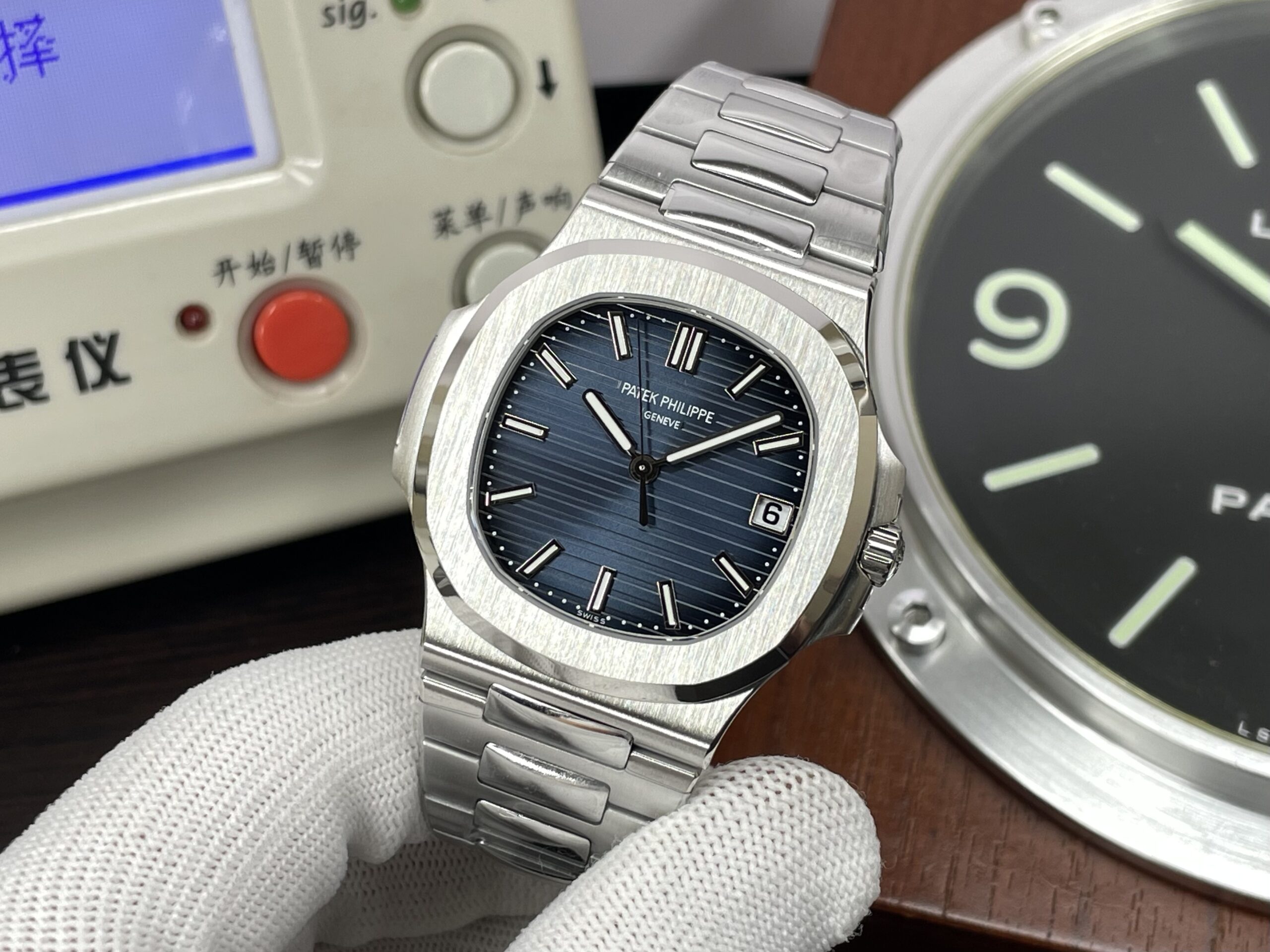 Replica Patek Philippe Nautilus 5811 Weighted Blue Dial Clone 330 Movement - Image 3
