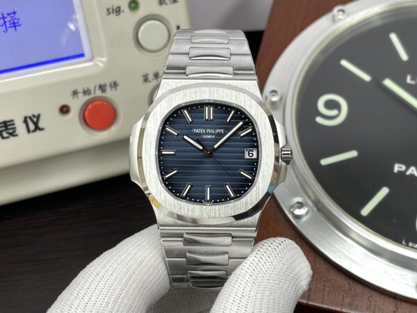 Replica Patek Philippe Nautilus 5811