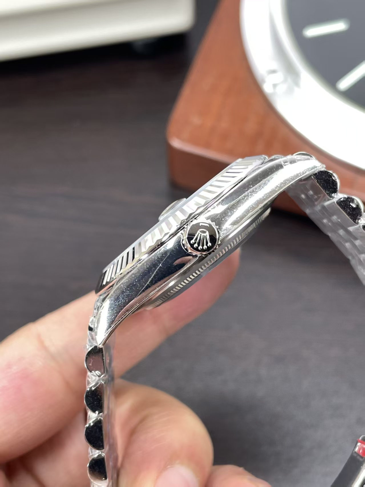 Replica Rolex 2026 Datejust II Ombre Green Dial with Free-Sprung Balance Super Clone 3235 Movement - Image 10